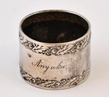 Ezüst(Ag) apró rózsás szalvétagyűrű, Anyuka felirattal, jelzett, d: 4,5 cm, nettó: 15,5 g