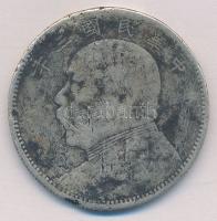 Kína ~1914. 50c Ag &quot;Yüan Shihkai&quot; (12,14g) T:3 ph. China ~1914. 50 Cents Ag &quot;Yuan Shihkai&quot; (12,14g) C:F edge error