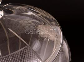 Puncsos készlet, csiszolt kristály, apró csorbával, merővel és 12 db csészével, m:26 cm kb 5 liter