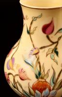 Zsolnay porcelán virágmintás váza és dobozka, kézzel festett, jelzett, hibátlan, m: 18 cm, 10×10×6 c...