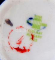 Zsolnay Pompadour hiányos mokkás készlet, kézzel festett, jelzett, enyhén kopott, összesen 7 db