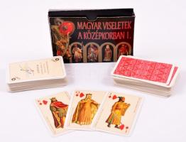 Magyar viseletek a középkorban I. játékkártya, 2×52+3 lapos, papírdobozban