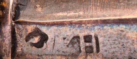 Ezüst (Ag.) pecsétnyomó monogrammal, faun-torzós erotikus jelenetes nyéllel, jelzett, m: 7,5 cm, net...