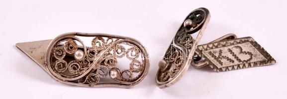 Ezüst (Ag.) filigrán mandzsettagombok, jelzés nélkül, K.B. monogrammal, nettó:4,8 g