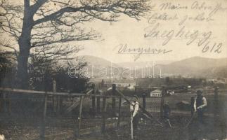 Szeghegy, Sekic, Lovcenac; kerti munka a domboldalon / garden work on the hills. photo  (EK)