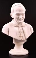 II. János Pál pápa búszt, alabástrom, jelzett (A. Giannelli/Egregia), apró kopásokkal, m: 22,5 cm