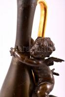 Kayser puttós gyertyatartó, bronz-spiáter, jelzett, apró horpadással a tetején, m:40 cm