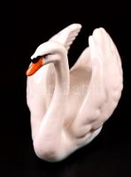 Drasche hattyú, kézzel festett, jelzett, apró kopásokkal, m: 8,5 cm