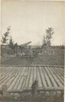 1917 Jassionov (Galícia), 15 cm kaliberű ágyú lövészárokban felállítva, álcázva / WWI K.u.k. military, 15 cm cannon in the trench. photo