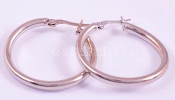 Ezüst(Ag) ívelt karika fülbevalópár, jelzett, d: 3,2 cm, nettó: 4,4 g