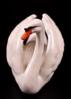 Drasche hattyú, kézzel festett, jelzett, apró kopásokkal, m: 8,5 cm