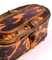 Antik halcsontdoboz, réz szerelékkel, sérült, 14×6 cm