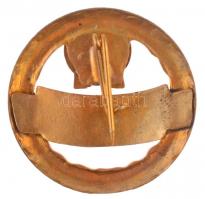 1945-1956. "Kiváló Dolgozó" zománcozott fém jelvény (26mm) T:2 kicsit kopott zománc