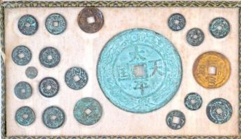 Kína 24-1866. 20db-os replika érme tétel eredeti dísztokban T:2 China 24-1866. 20pcs of replica coins in original case C:XF