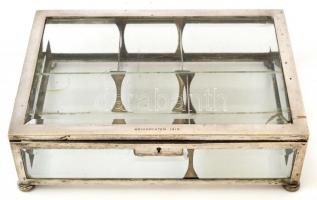 Nagyméretű ezüstözött ékszeres doboz fazettázott kristály-üveggel, (Weihnachten 1915 felirattal). /F...