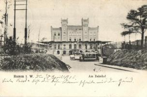 Hamm, Am Bahnhof / railway station with tram