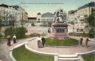 Basel, Strassburger Denkmal mit Bundesbahnhof / monument, railway station, square, tram