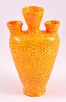 Retró sárga váza, mázas kerámia, jelzés nélkül, apró kopásokkal, m: 22 cm
