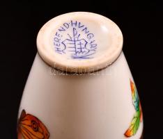 Herendi Viktória mintás mini váza, kézzel festett, jelzett, apró kopásokkal, m: 6,5 cm