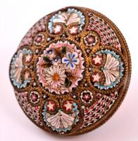 cca 1910  Mozaik üvegberakásos melltű és gomb, réz foglalatban, jelzés nélkül, h: 3,5 cm, d: 2,8 cm
