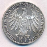 NSZK 1972G 10M Ag "Olimpia-München / Atléták" T:1- 
FRG 1972G 10 Mark Ag "Olympic Ga...