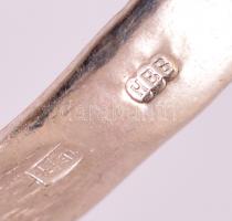 Ezüst(Ag) levéldíszes gyűrű, jelzett, méret: 57, nettó: 3,2 g