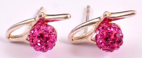 Ezüst(Ag) fülbevalópár, rózsaszín shamballa gömbbel, jelzett, sróf nélkül, h: 1,5 cm, bruttó: 2,1 g