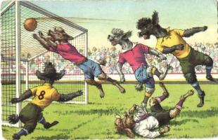 Dogs playing football. Colorprint 2270/1. (EK)