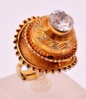 Aranyozott ezüst (Ag.) gyűrű, csiszolt cirkonnal, jelzett, méret:54, bruttó: 9,4 g