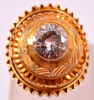 Aranyozott ezüst (Ag.) gyűrű, csiszolt cirkonnal, jelzett, méret:54, bruttó: 9,4 g