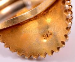 Aranyozott ezüst (Ag.) gyűrű, csiszolt cirkonnal, jelzett, méret:54, bruttó: 9,4 g