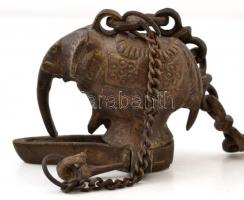 XIX. sz.: Elefántot formázó bronz olajlámpás / Bronze elephant shaped oil lantern 27 cm