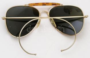 Rugós szárú pilóta szemüveg