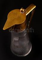 Réz fedeles karafa, csiszolt hibátlan üvegtesttel, jelzett (LF.B. Budapest), m: 25 cm