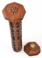 Fa füstölőtartó, illesztéseknél kis repedésekkel, m: 31 cm