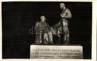 2 db MODERN szocialista (szocreál) propaganda lap Sztálinnal / 2 modern Socialist propagnada motive postcards with Stalin