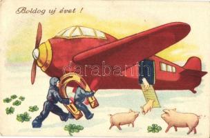 3 db RÉGI újévi üdvözlőlap virággal, malaccal és repülőgéppel / 3 pre-1945 New Year greeting art postcards with flowers, pig and aircraft