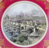 Csehszlovák dísztányér a Károly híd látképével, matricás, jelzett (Tauschek), apró kopás nyomokkal, ...