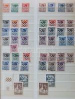 HORVÁTORSZÁG / CROATIA 1941-1945 több példányos előrendező sok használatlannal, jó értékekkel, blokkokkal / Stock with better values, blocks, a lot of mint stamps