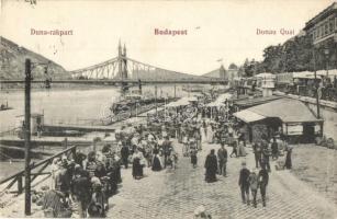 1913 Budapest V. Duna rakpart, piaci árusok, bódék, üzletek, tömeg (EK)