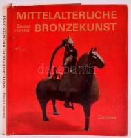 Lovag Zsuzsa: Mittelalterliche bronzekunst in Ungarn. Bp.,1979, Corvina. Német nyelven. Kiadói egészvászon-kötés, kiadói szakadt papír védőborítóban.