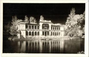 Kolozsvár, Cluj; Sétatéri korcsolya csarnok / promenade, ice rink, ice skating hall. Belle photo. "1940 Kolozsvár visszatért" So. Stpl