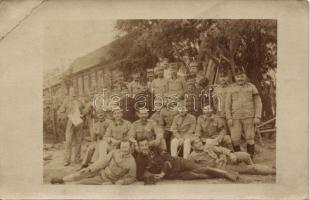 7db katonai fotó képeslap a tízes évekből, nagyrészt tábori postával