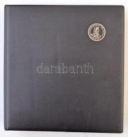 ~ 150db-os magyar, és nagyrészt osztrák fémpénz tétel négygyűrűs berakóban T:vegyes