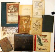 cca 1880-1940 Nagy vegyes könyv és újság tétel magyar én német nyelvű könyvekkel, újságokkal, régi császári rendelettel Érdemes megnézni!