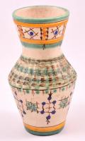 Iparművészeti Vállalatos Gorka váza, mázas festett kerámia, jelzett, kopás nyomokkal, m: 15,5 cm