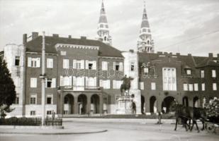 cca 1930 30 db városképes Leicával készített fotónegatív negatív tartóban