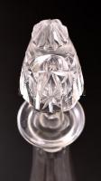 Ólomkristály dugós kiöntő, csiszolt, jelzett (Val. St. Lambert), nagyon apró csorbákkal, m: 32,5 cm