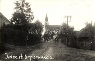 1935 Ivánc, Római katolikus templom és iskola, utcakép, libák. photo