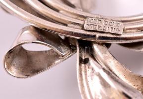 Ezüst(Ag) masnis-karikás bross, jelzett, 4×5,2 cm, nettó: 11 g